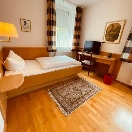 Gaestehaus Grottental - Ruhige Naechte Auf Der Alb Aparthotel