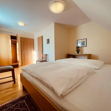 Aparthotel Gaestehaus Grottental - Ruhige Naechte Auf Der Alb Messstetten