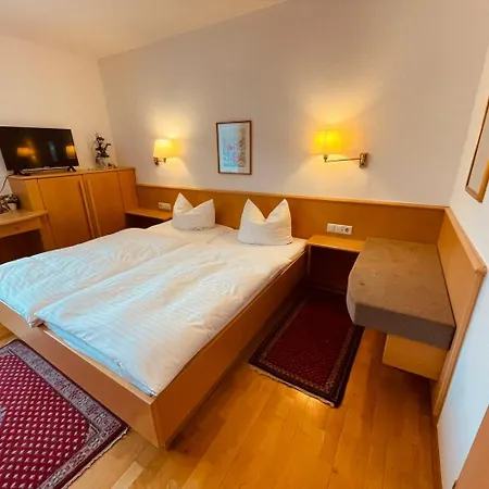 Gaestehaus Grottental - Ruhige Naechte Auf Der Alb Aparthotel Messstetten