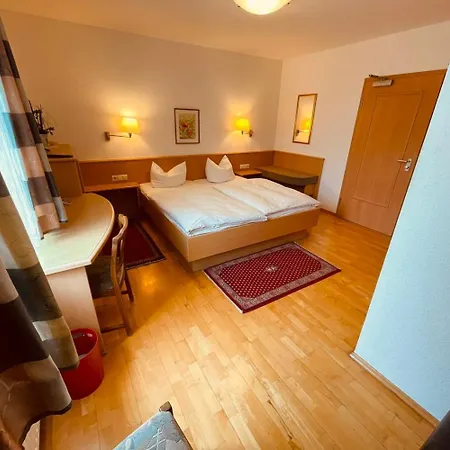 Gaestehaus Grottental - Ruhige Naechte Auf Der Alb Aparthotel Messstetten