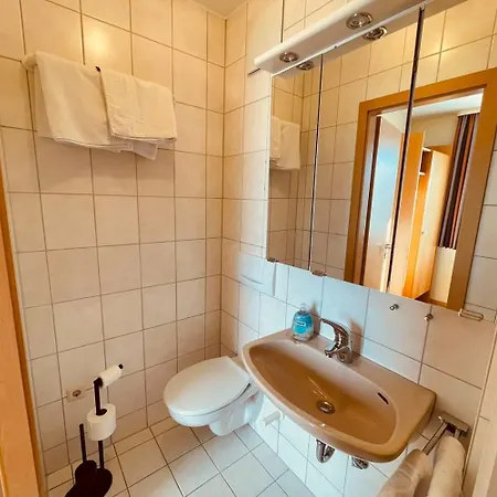Gaestehaus Grottental - Ruhige Naechte Auf Der Alb